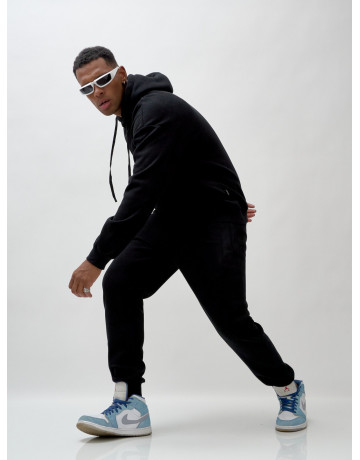 Мужской спортивный костюм с начёсом для активных мужчин.