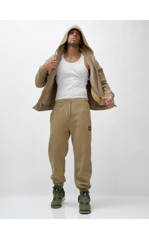 Утеплённый демисезонный костюм для мужчин.