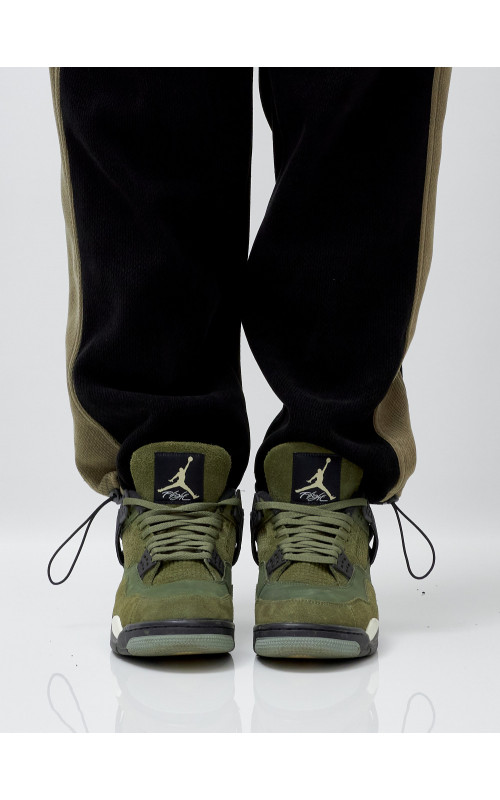 Мужской утеплённый спортивный костюм с начёсом для осени.