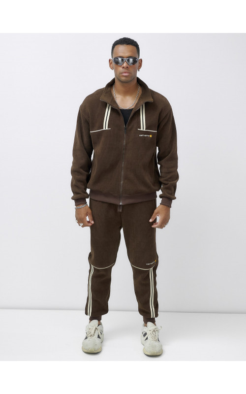 Мужской спортивный комплект: тепло и стиль для активных дней.