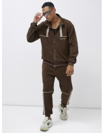 Мужской спортивный комплект: тепло и стиль для активных дней.