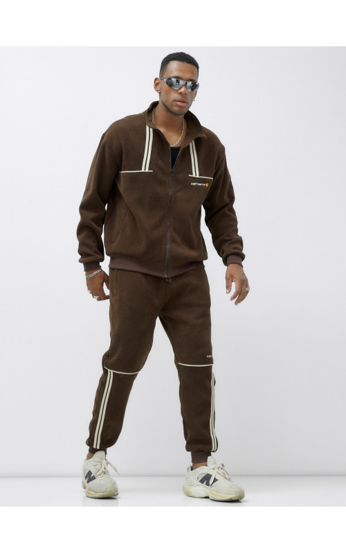 Мужской спортивный комплект: тепло и стиль для активных дней.