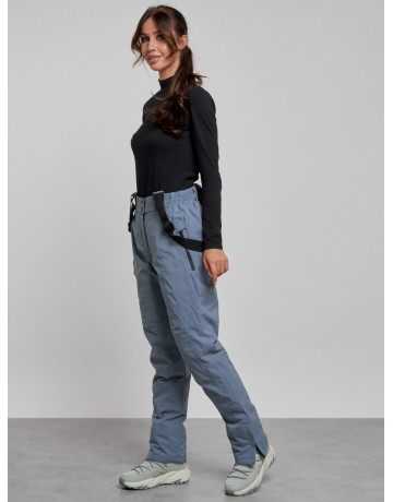 Женский горнолыжный костюм для активного отдыха.