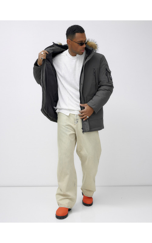 Мужская зимняя парка с мехом — защита и стиль для активного отдыха.