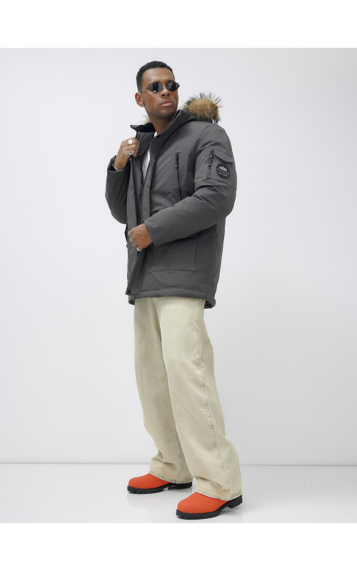 Мужская зимняя парка с мехом — защита и стиль для активного отдыха.