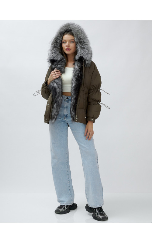 Женская зимняя куртка с мехом чернобурки.