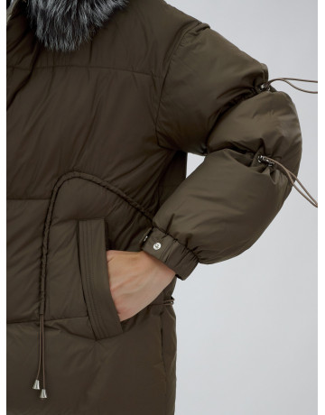 Женская зимняя куртка с мехом чернобурки.