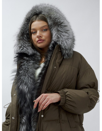 Женская зимняя куртка с мехом чернобурки.