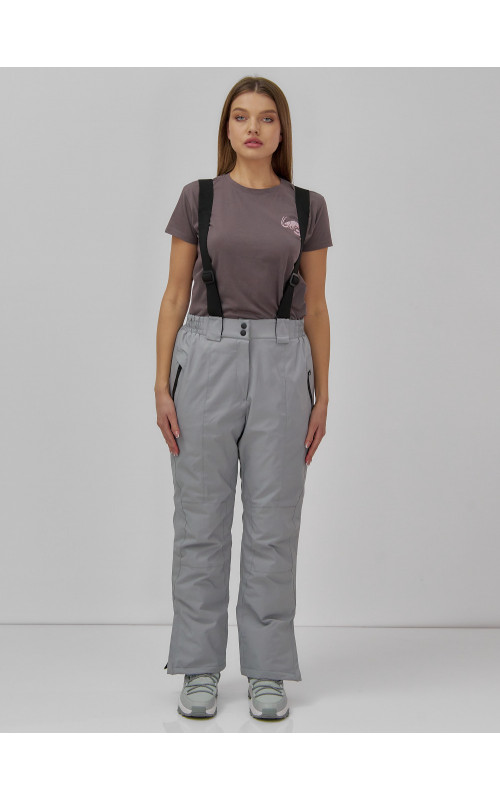 Женский горнолыжный костюм: стиль и комфорт для зимних приключений.