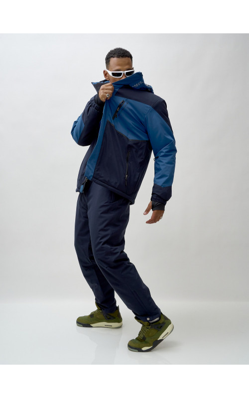 Зимний горнолыжный мужской костюм для активного отдыха.