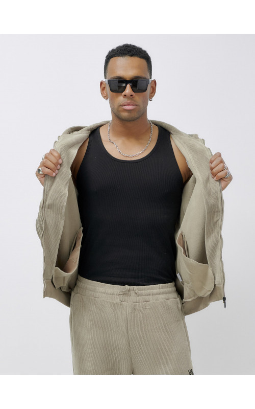 Мужской спортивный костюм для активного образа жизни.