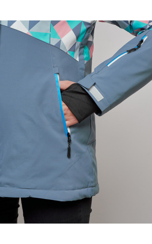 Зимний горнолыжный костюм для женщин.