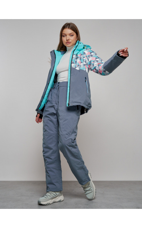 Зимний горнолыжный костюм для женщин.