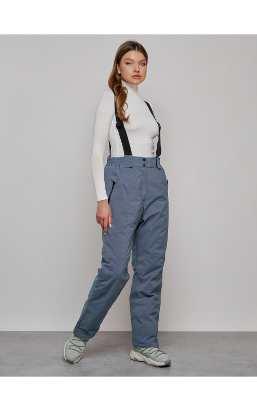 Зимний горнолыжный костюм для женщин.