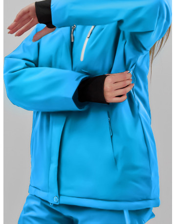 Женская горнолыжная куртка со съёмным капюшоном.