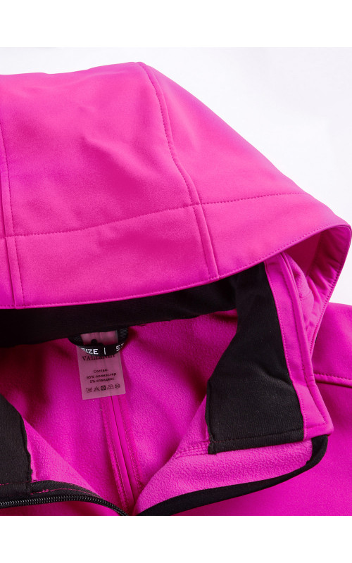 Женская парка для активного образа жизни.