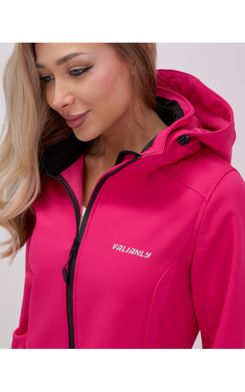 Женская парка для активного образа жизни.