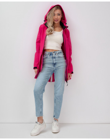 Женская парка для активного образа жизни.