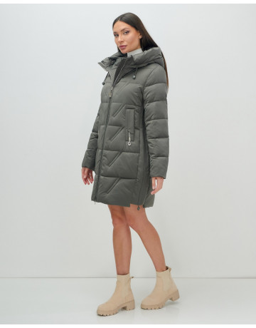 Женский зимний пуховик с капюшоном для холодной погоды.