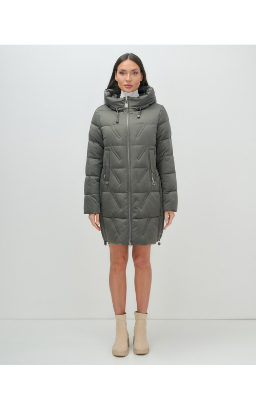 Женский зимний пуховик с капюшоном для холодной погоды.