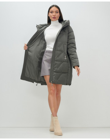 Женский зимний пуховик с капюшоном для холодной погоды.