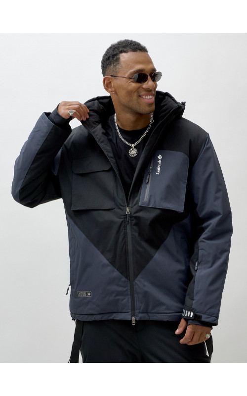 Мужской зимний горнолыжный костюм для активного отдыха.