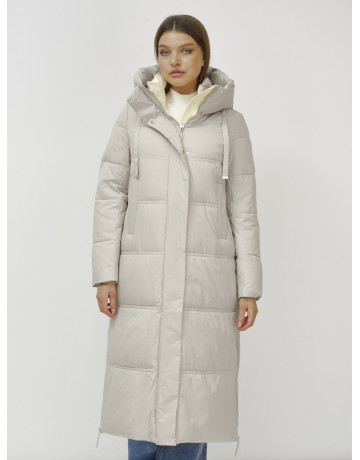 Длинный зимний пуховик с воротником-стойкой.