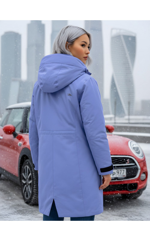 Женская зимняя парка с капюшоном для активного образа жизни.