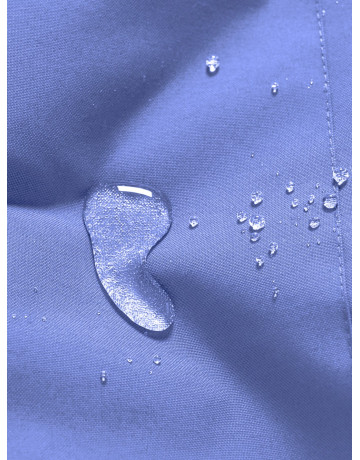 Женская зимняя парка с капюшоном для активного образа жизни.