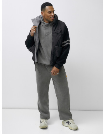 Мужская утеплённая жилетка для активного отдыха и повседневной носки.