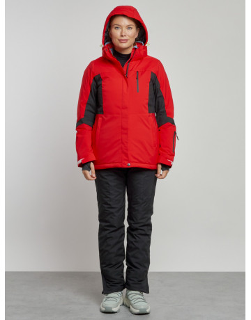 Женский горнолыжный костюм для зимних видов спорта.