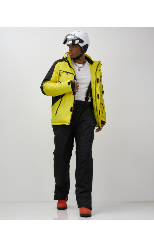 Горнолыжный костюм для активных мужчин.