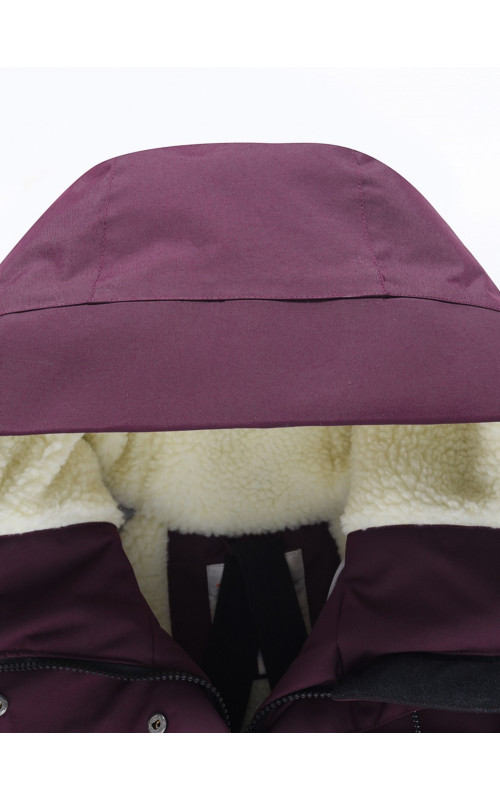 Женская зимняя парка с капюшоном для активного образа жизни.