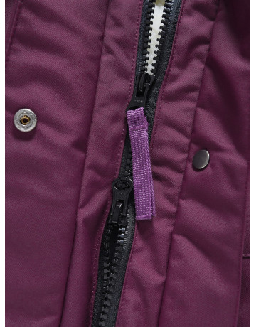 Женская зимняя парка с капюшоном для активного образа жизни.