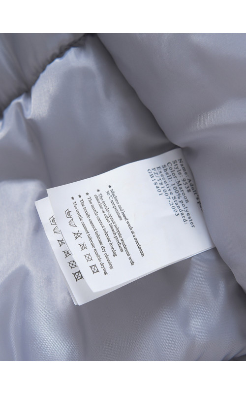 Женская зимняя парка с капюшоном для активного образа жизни.