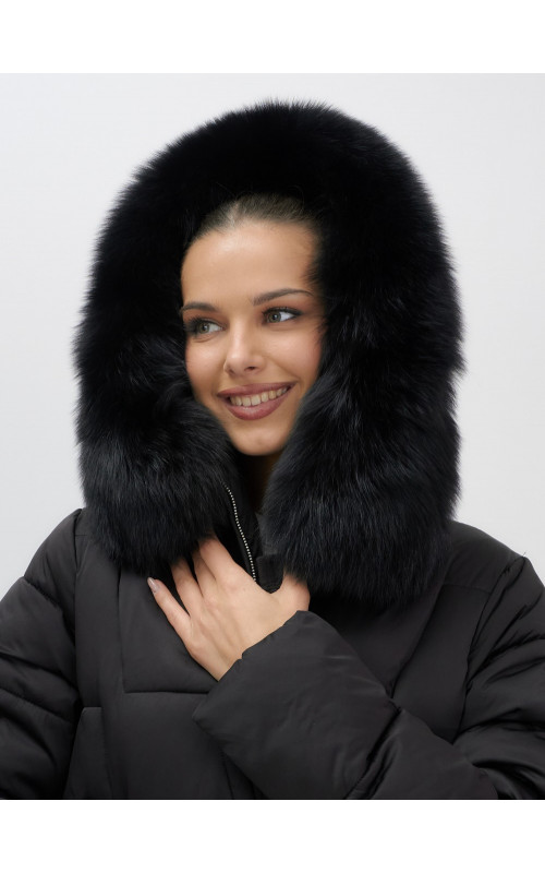 Длинный зимний пуховик премиум-класса.