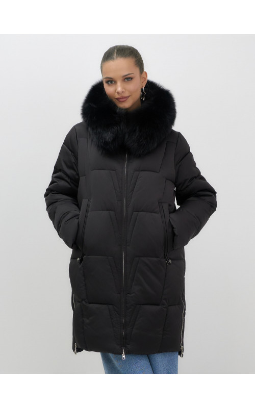 Длинный зимний пуховик премиум-класса.