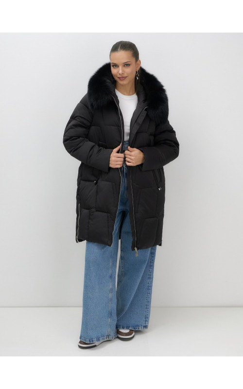 Длинный зимний пуховик премиум-класса.