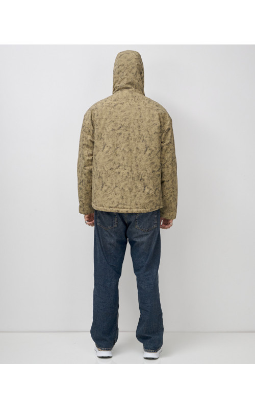 Мужская спортивная куртка «Хит сезона»: стиль и защита для активных мужчин