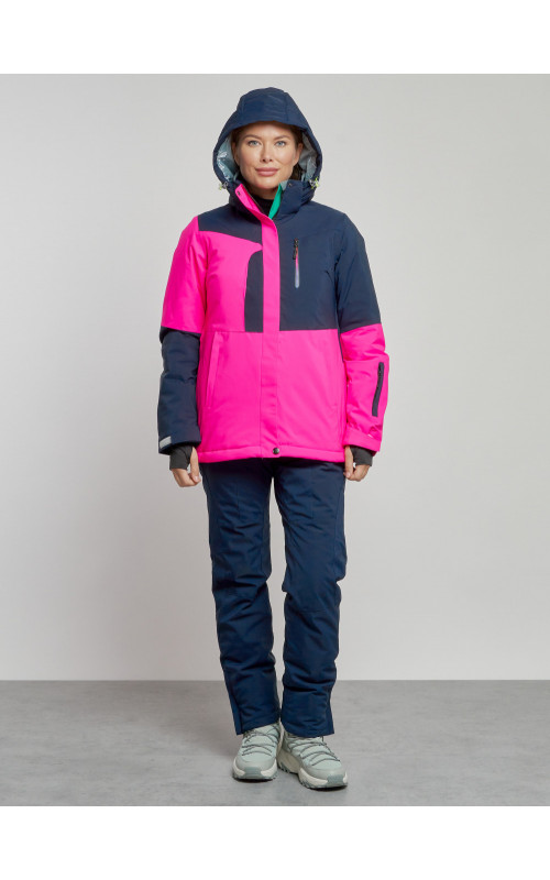 Женский горнолыжный костюм для зимних видов спорта.