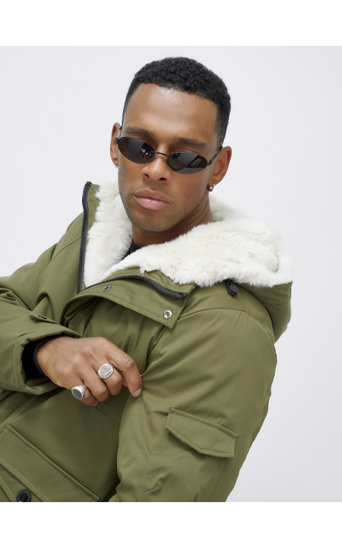 Мужская зимняя парка для активного отдыха.