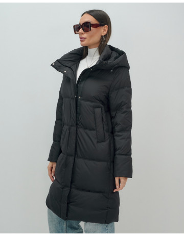 Длинный женский пуховик с капюшоном для зимы