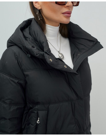 Длинный женский пуховик с капюшоном для зимы