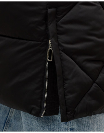 Длинный женский пуховик с капюшоном для зимы