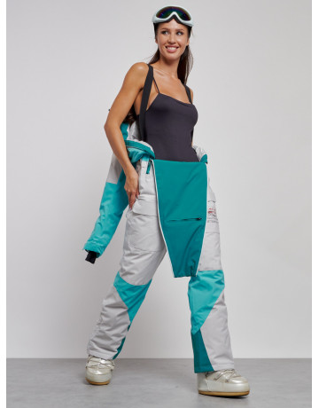 Зимний женский комбинезон для зимних видов спорта.