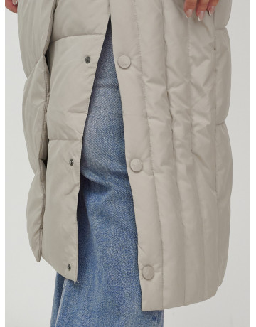 Длинный женский пуховик с мехом енота.