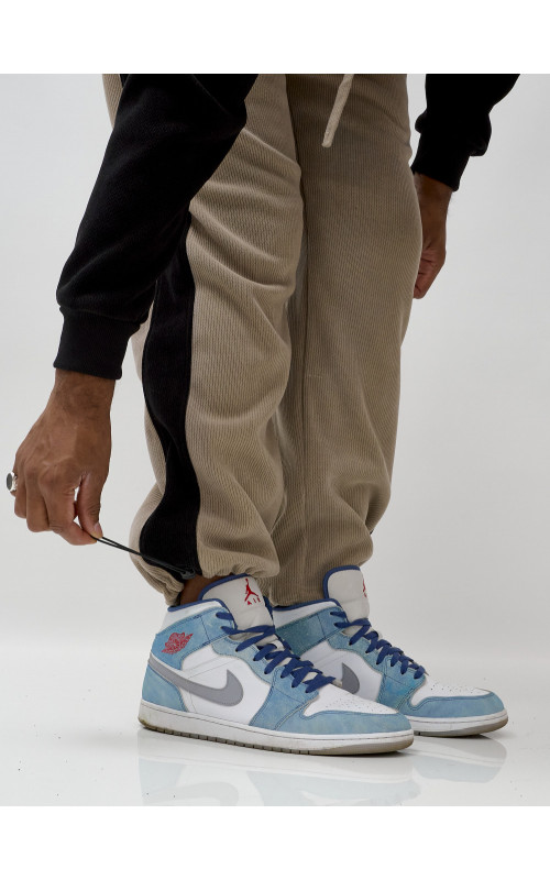 Мужской утеплённый спортивный костюм с начёсом для осени