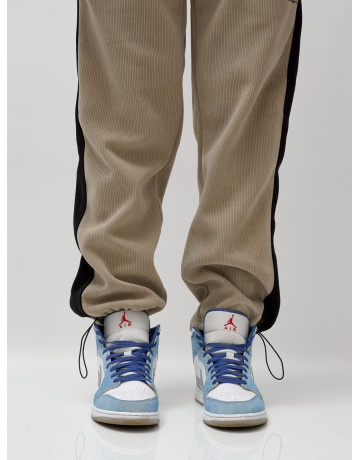 Мужской утеплённый спортивный костюм с начёсом для осени