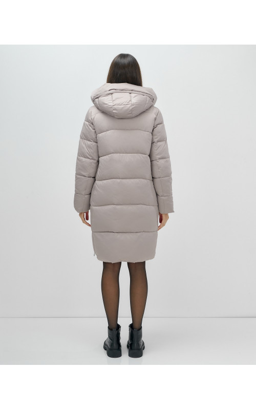 Длинный женский пуховик с капюшоном для зимы