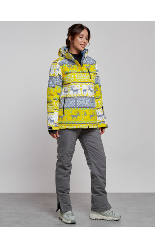 Женский горнолыжный костюм зимний.